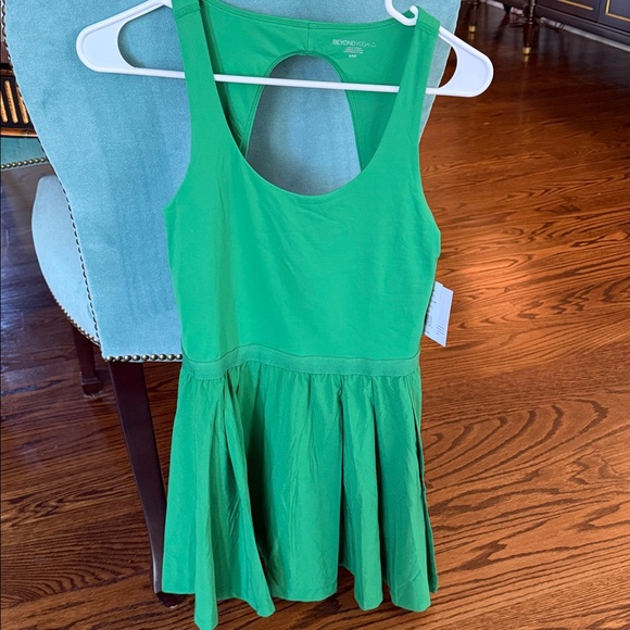 Beyond Yoga - Picture 3 of 7